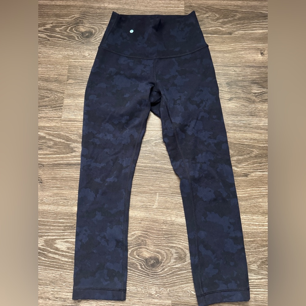 Women’s Lululemon Navy Camo Leggings - Size 2 Active Bottoms